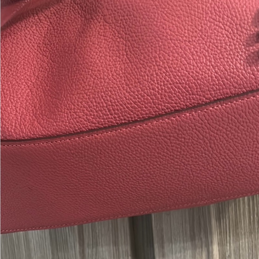 Coach Dalton 31 Pink Pebbled Leather NWOT w/gun metal hardware/bag charm - Picture 13 of 14